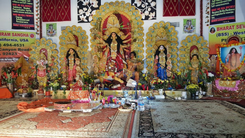 Opportunity to get involved with Pujo but in exile